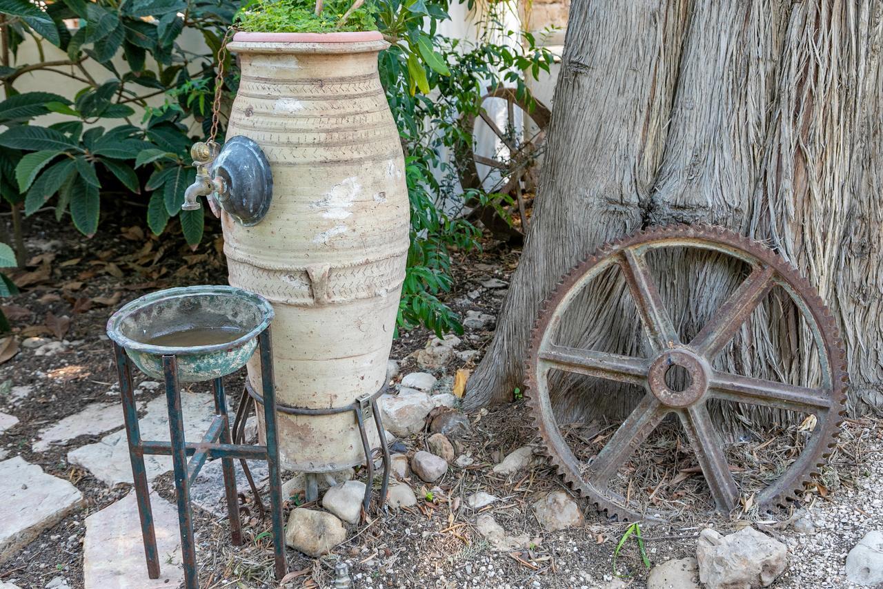 Mazkeret Batya Lemazkeret Bed & Breakfast エクステリア 写真